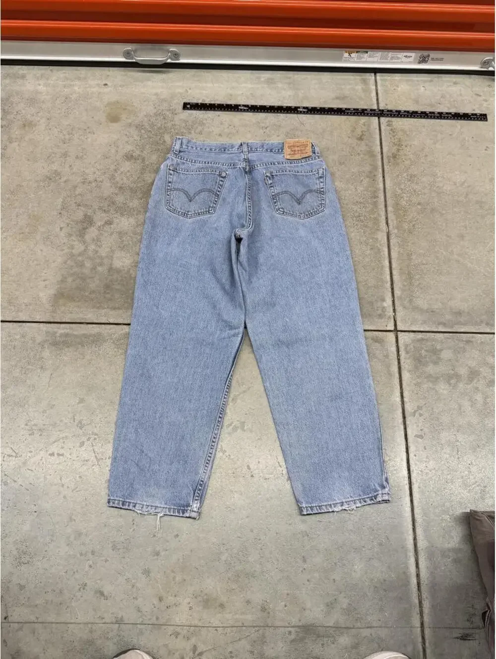 vintage levis 560 faded blue relaxed baggy fit jeans size 34 x 30